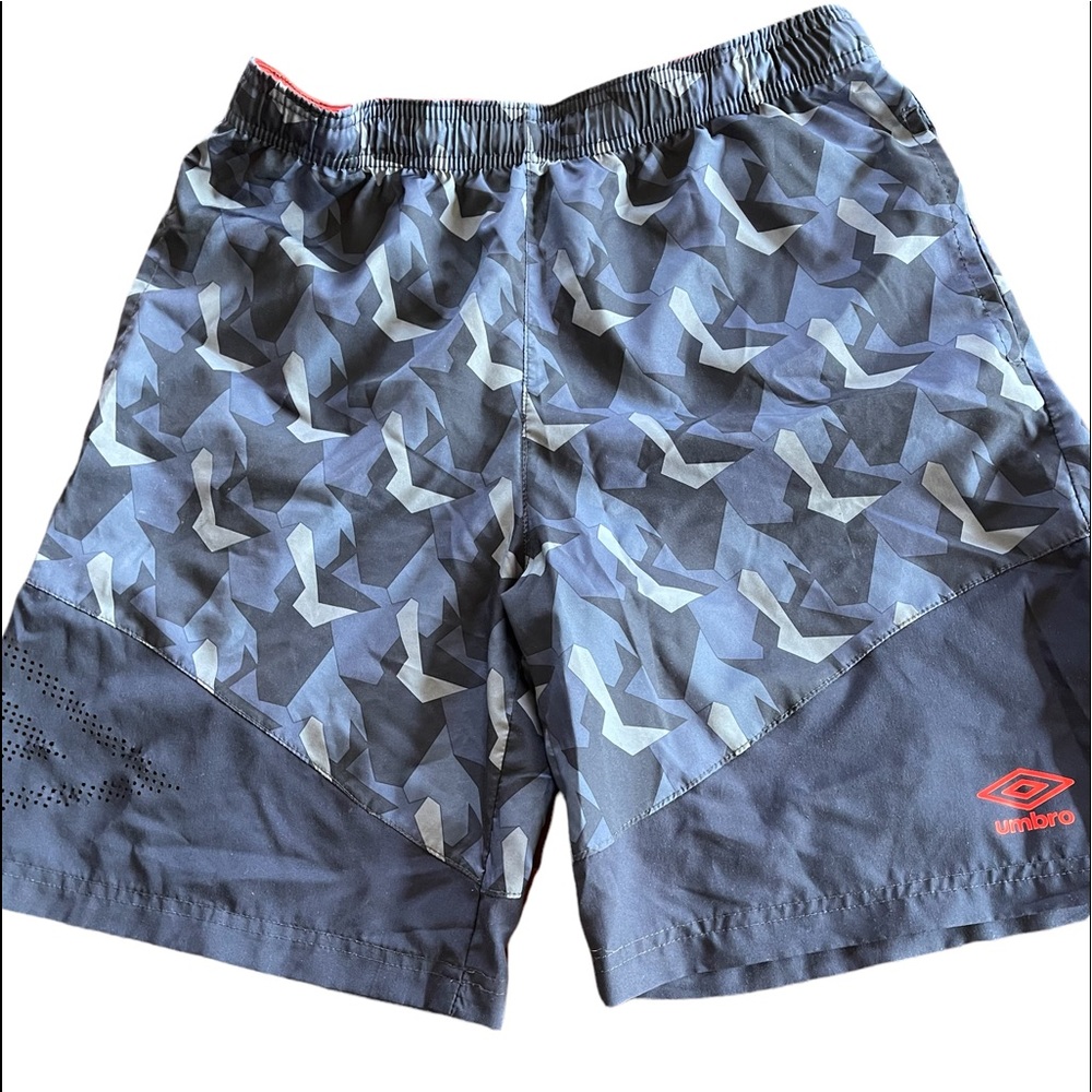 Umbro Boys Swim Trunks ~ Barely used ~ Size 16/18